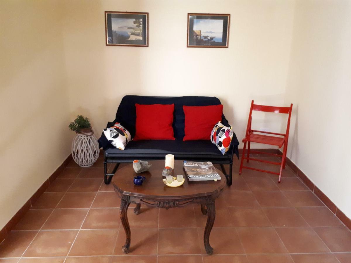 Appartement Il Volo Del Gabbiano à Naples Extérieur photo